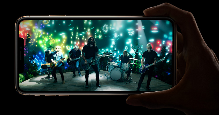 Nowe iPhone'y XS są piwoodporne, ale bardzo źle znoszą upadki