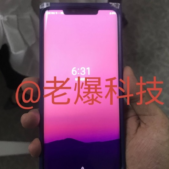 Duże wcięcie, zaokrąglone boki ekranu... Czy to Mate 20 Pro?