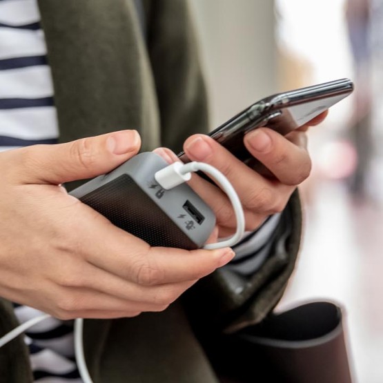 Mophie wprowadza na rynek Powerstation PD oraz PD XL. Powerbanki zapewniają szybkie ładowanie smartfonów