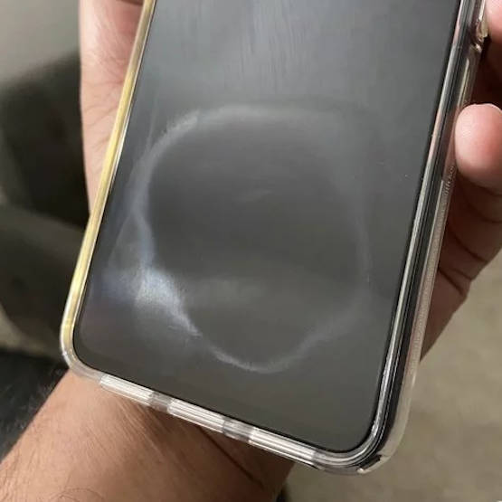 Google Pixel 4: kolejne problemy, tym razem z powłoką oleofobową. Znów to samo!