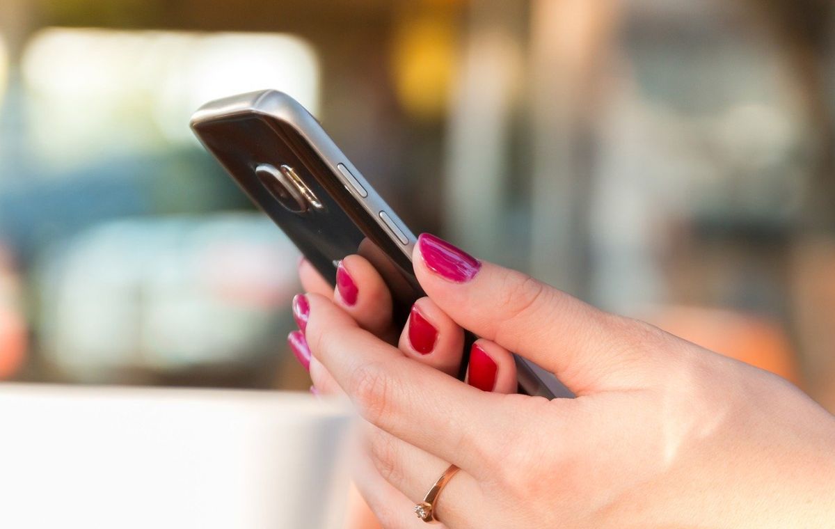 Luka w zabezpieczeniach LTE pozwala podszywać się pod inne urządzenia mobilne