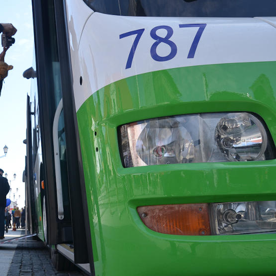 Karta płatnicza jako bilet w komunikacji miejskiej. Pekao wdraża to rozwiązanie w Białymstoku