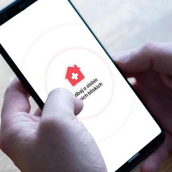 Aplikacja „Kwarantanna domowa”: codzienne próby oszustwa przez fałszowanie GPS i podszywanie się
