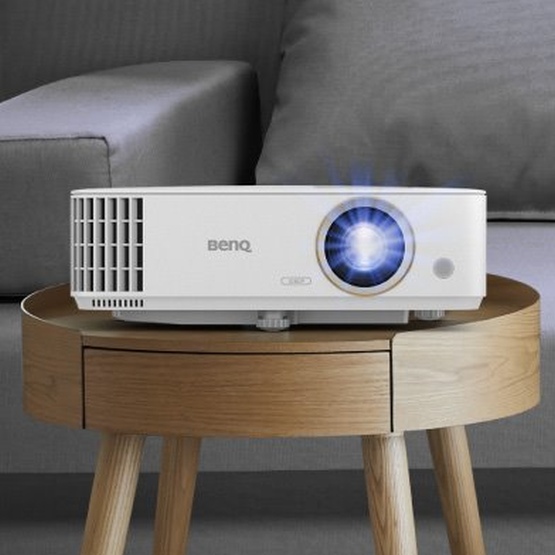 BenQ TH685 - niedrogi projektor FullHD HDR dla graczy