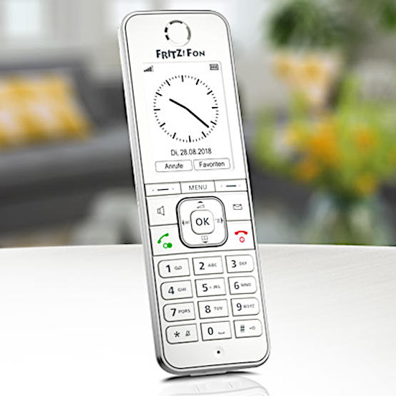 FRITZ!Fon C6 to telefon DECT, który pozwala sterować inteligentnym domem