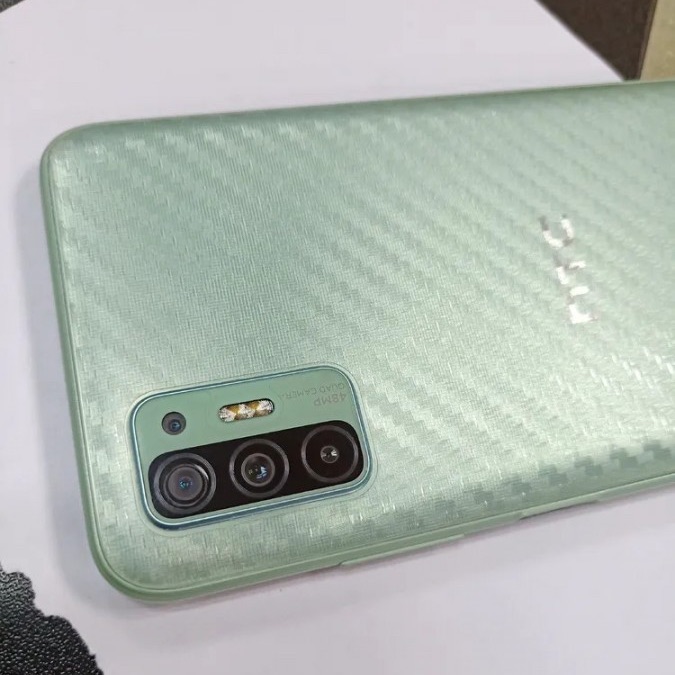 Czy to HTC Desire 21 Pro 5G? Do sieci trafiły zdjęcia