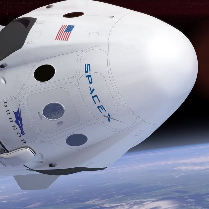 Elon Musk: Lot SpaceX dla cywilów to nie będzie przejażdżka dla bogaczy