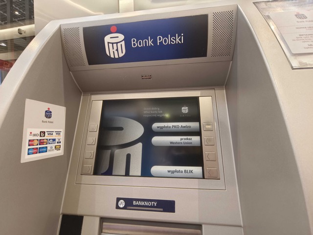 DogeRAT atakuje smartfony. Kradnie dane i pieniądze