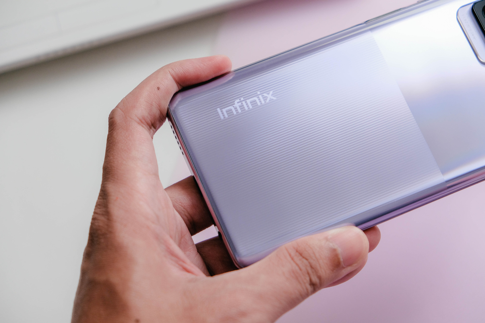 Trik z obudową. Banalne, a smartfon zmienia się nie do poznania