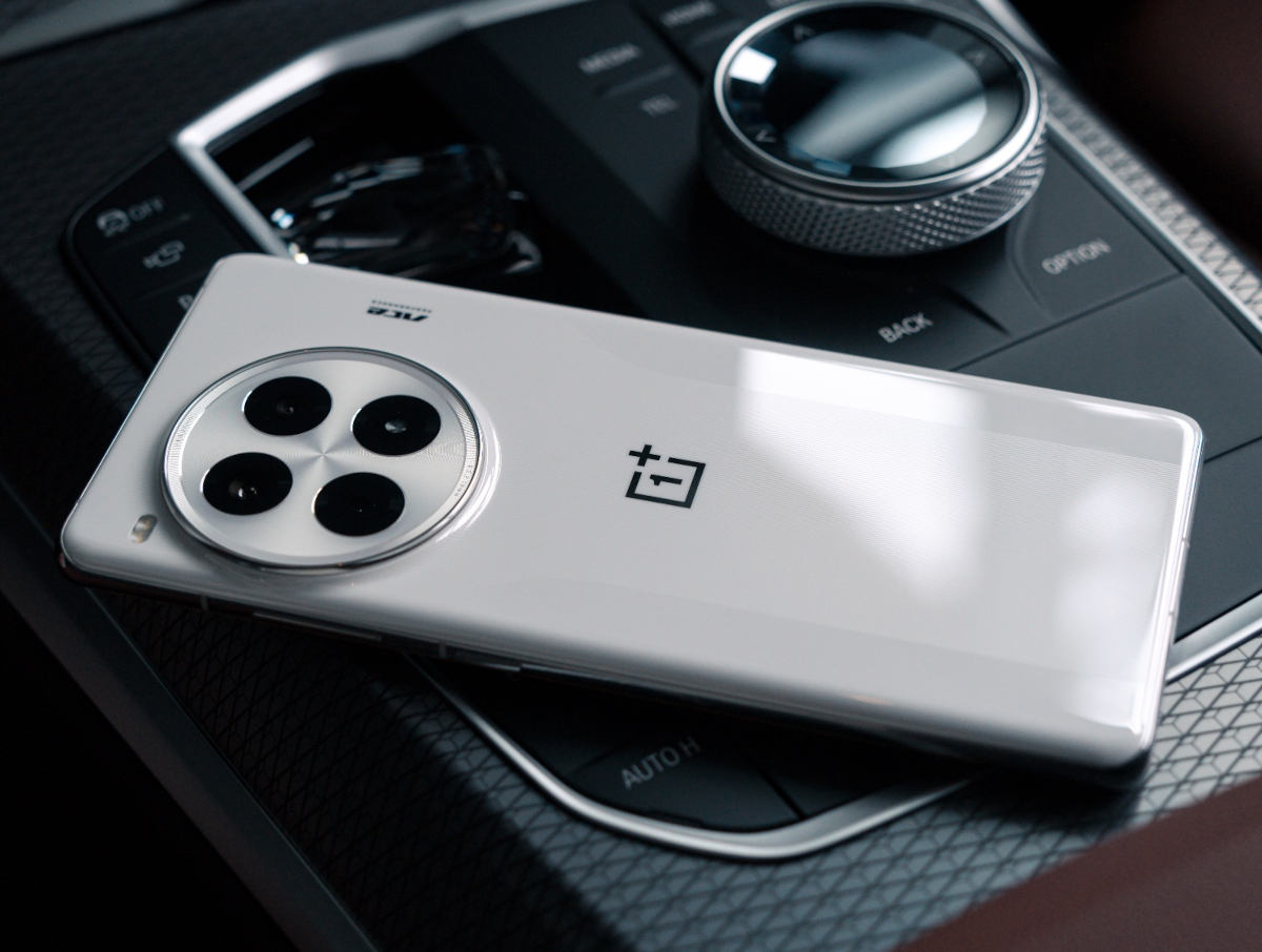 OnePlus 13 będzie wydajny jak najlepsze laptopy. Już pobił rekord
