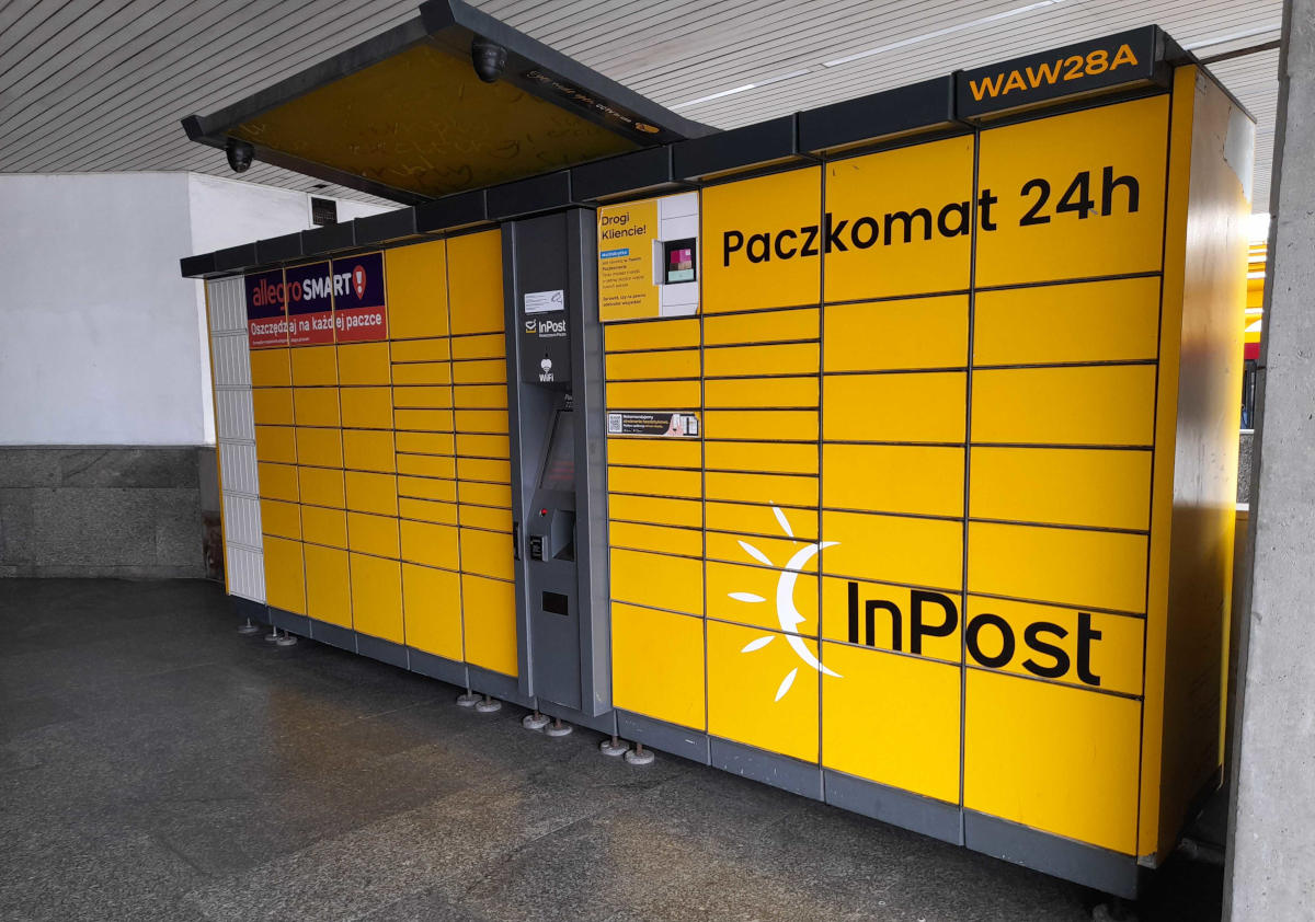 Atak na klientów InPost. Sprytnym trikiem wyłudzają dane karty