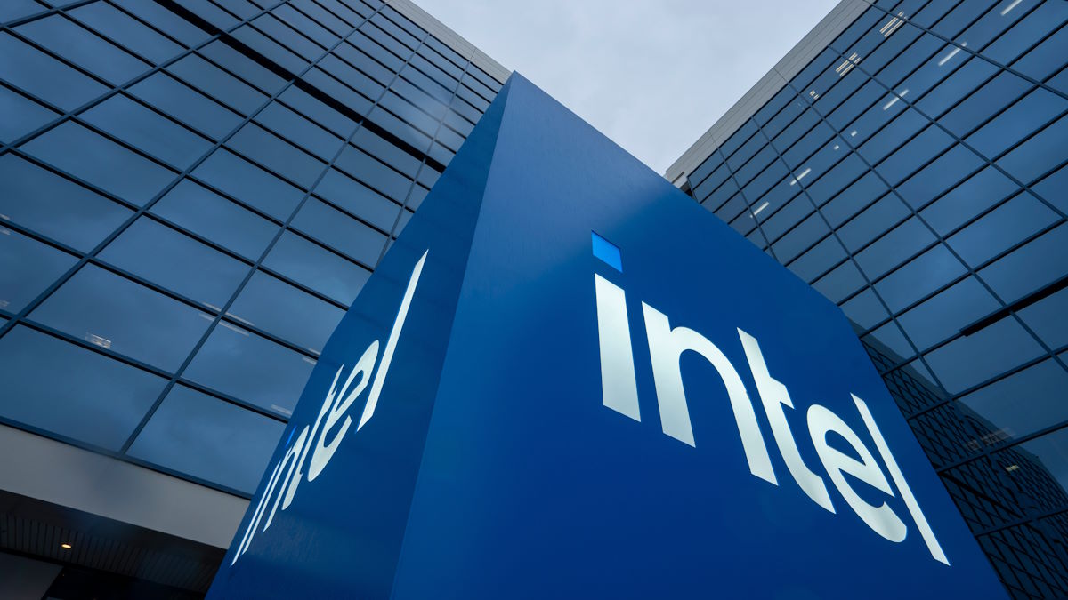 Intel daleko przed NVIDIĄ i AMD, ale nie ma powodów do dumy