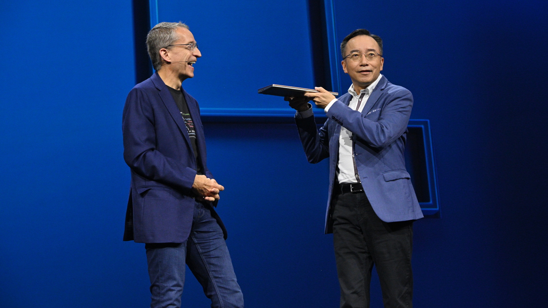 Intel i Samsung nawiązują współpracę. Mają wspólnego wroga