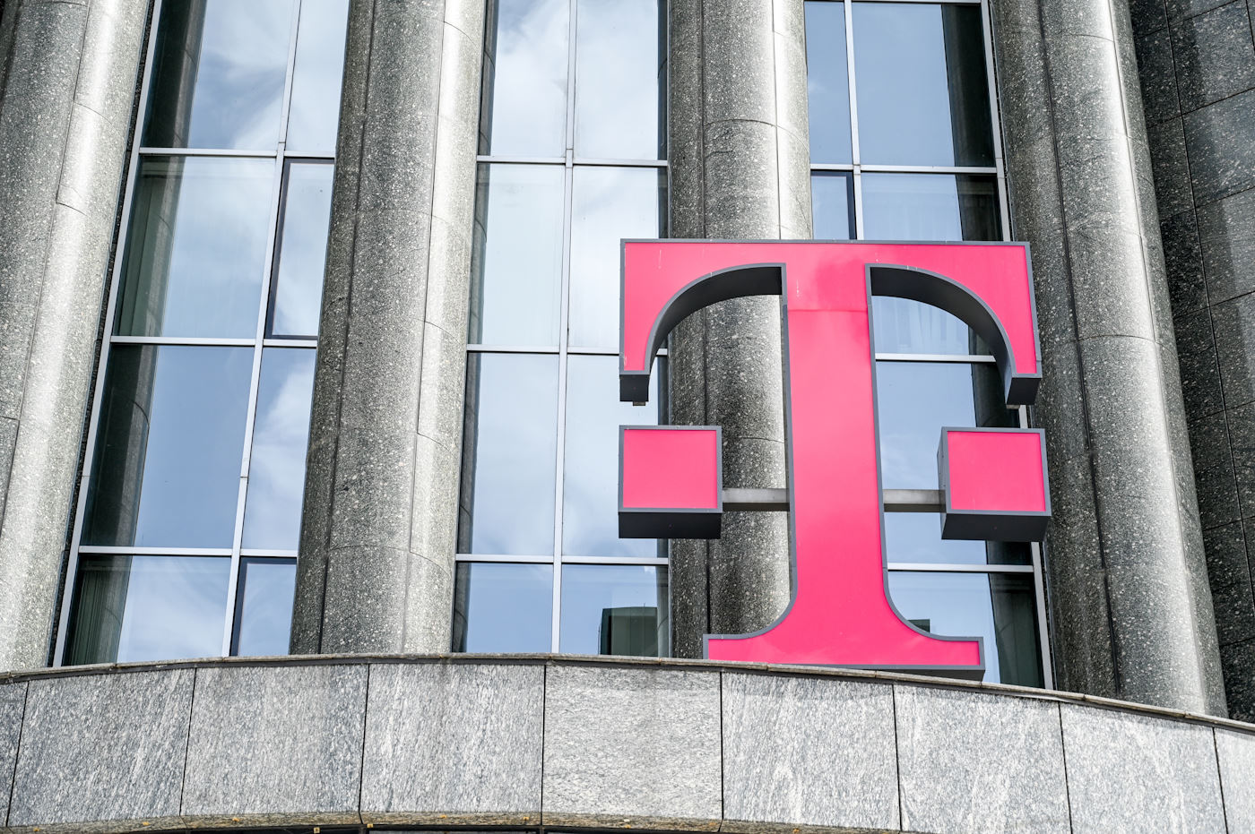 Klienci T-Mobile na celowniku. Chińscy hakerzy podsłuchiwali ich rozmowy
