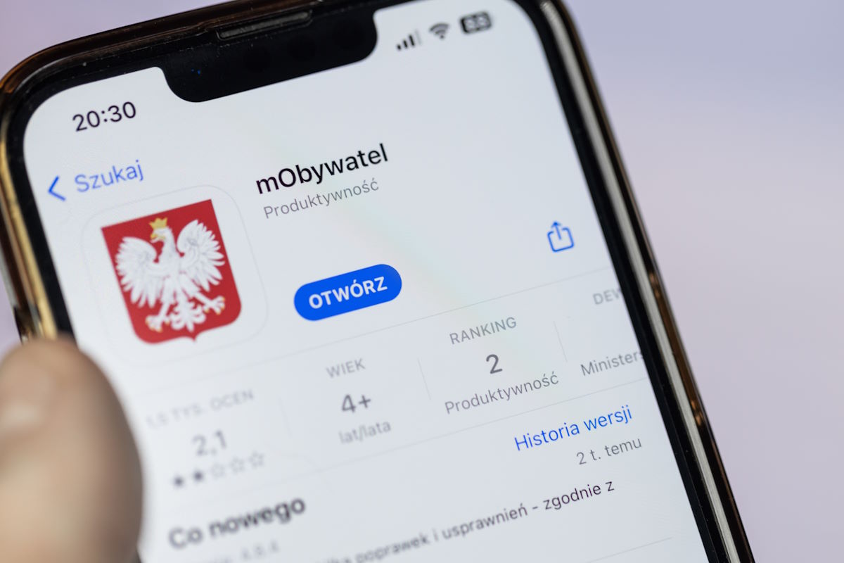 mObywatel przypomina o ważnej funkcji. Przyda się zimą