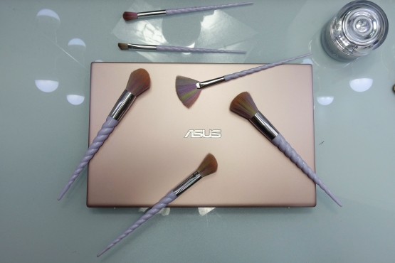 Test ultrabooka Asus VivoBook S330. Sprzęt kompaktowy do granic możliwości