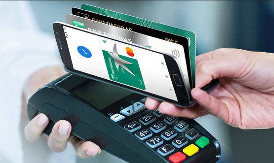 Google Pay: Płatności powyżej 100 zł bez dotykania terminala