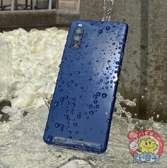 Sony Xperia 10 II wchodzi na rynek