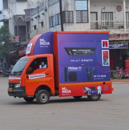 Xiaomi będzie sprzedawać telefony z... furgonetki