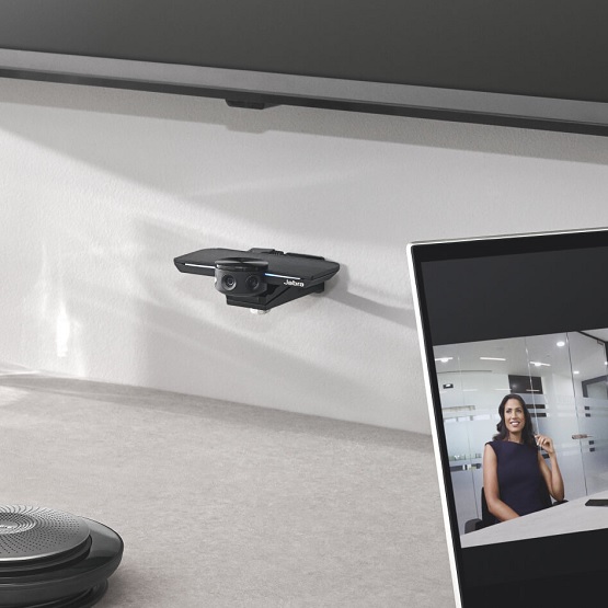 Jabra PanaCast - wideokonferencje w 4K pod okiem sztucznej inteligencji
