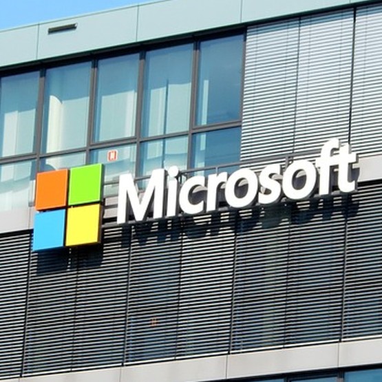 Microsoft (znowu) myśli nad zakupem... Nokii