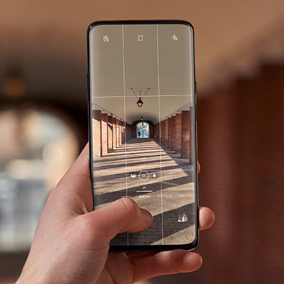 OnePlus 7 Pro 5G oficjalnie, ale tylko dla klientów sieci EE w Wielkiej Brytanii