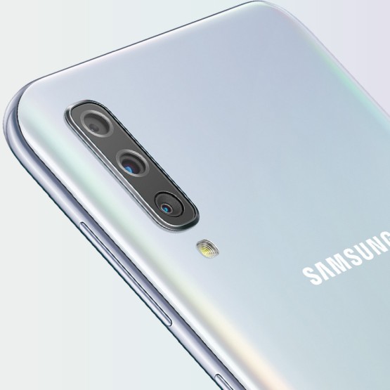 Galaxy A50 trafia do sprzedaży. Średniaka Samsunga kupimy za 1599 zł