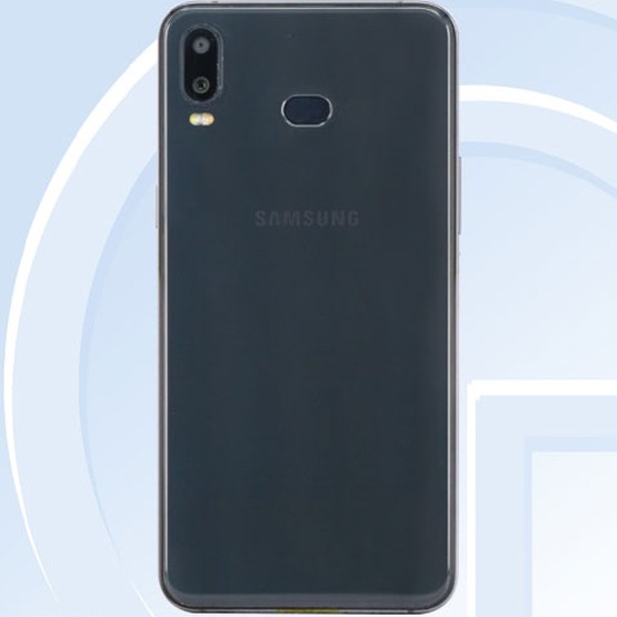 Nie P30, tylko A6s - takie będzie oznaczenie nadchodzącego średniaka Samsunga. Oto jego specyfikacja