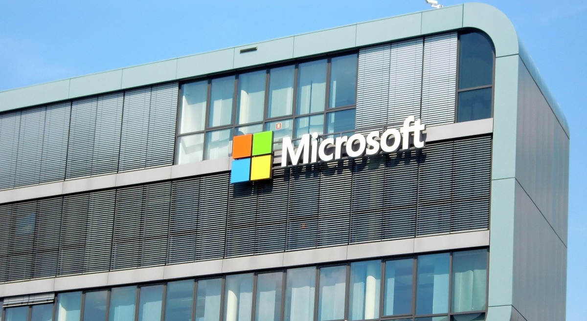 Microsoft logo budynek