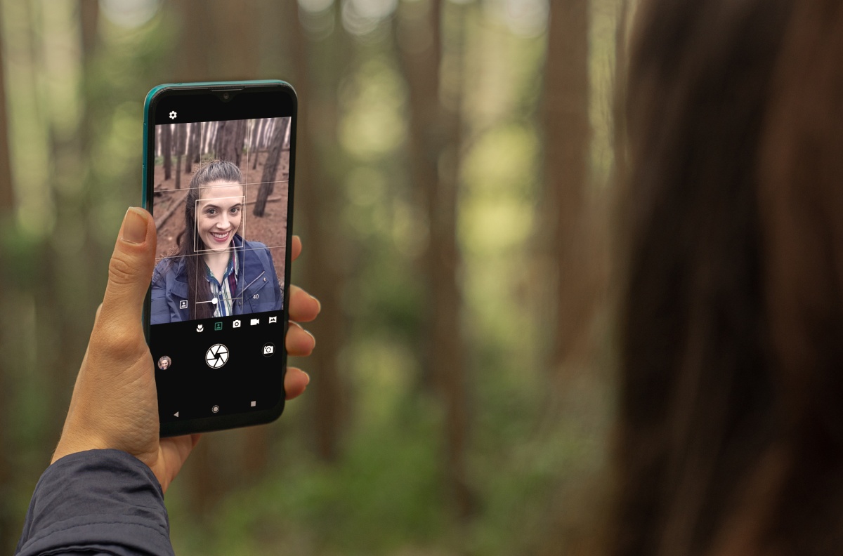 Motorola Moto G8 Power Lite selfie