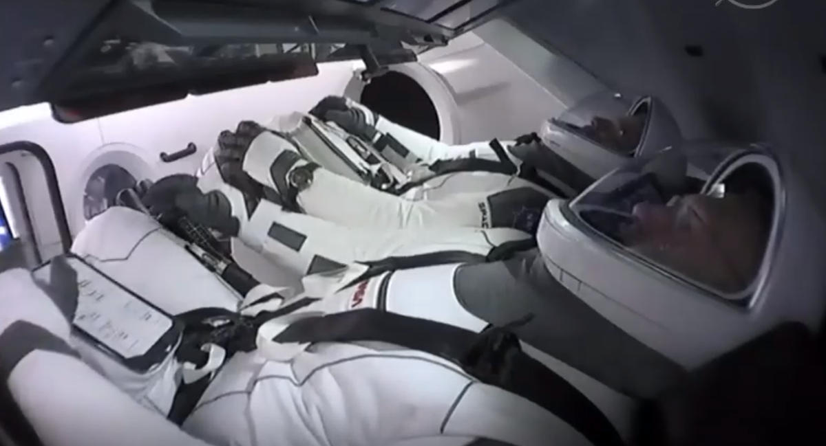 Dziś SpaceX wyśle dwóch astronautów w przestrzeń kosmiczną. Oglądaj start rakiety Falcon 9!