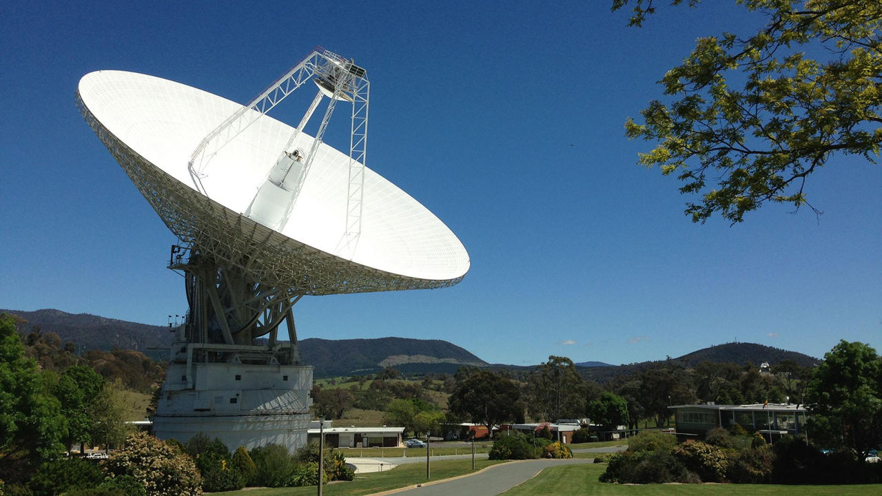 Nowa antena w zakładzie Canaberra w Australii