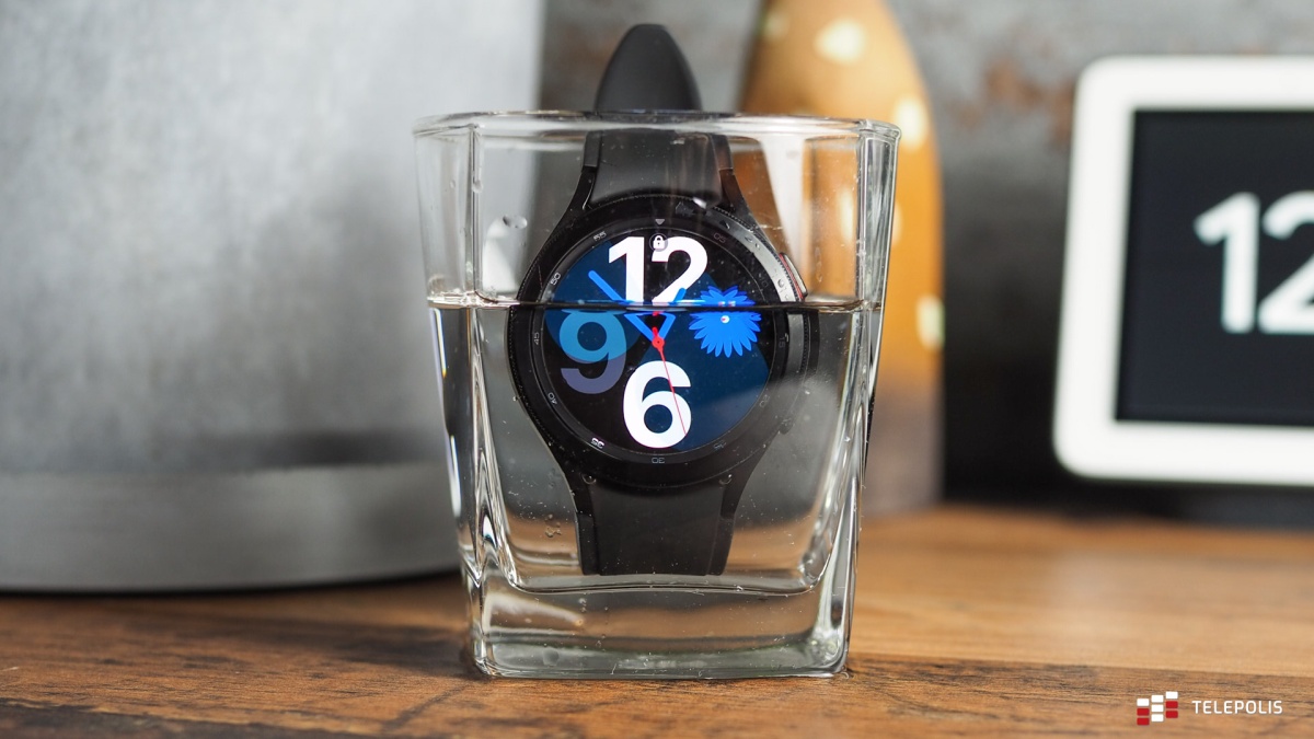 Samsung Galaxy Watch4 Classic w wodzie