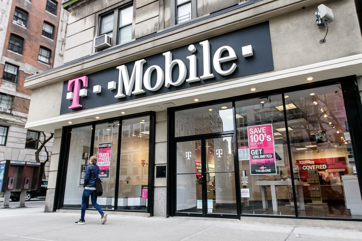 T-Mobile zwolni niezaszczepionych