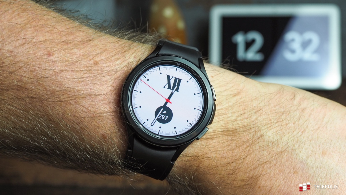 Samsung Galaxy Watch4 Asystent Google reklama