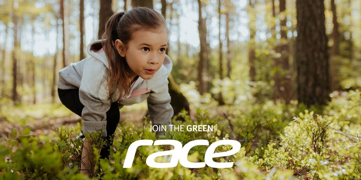 Acer join the green race baner