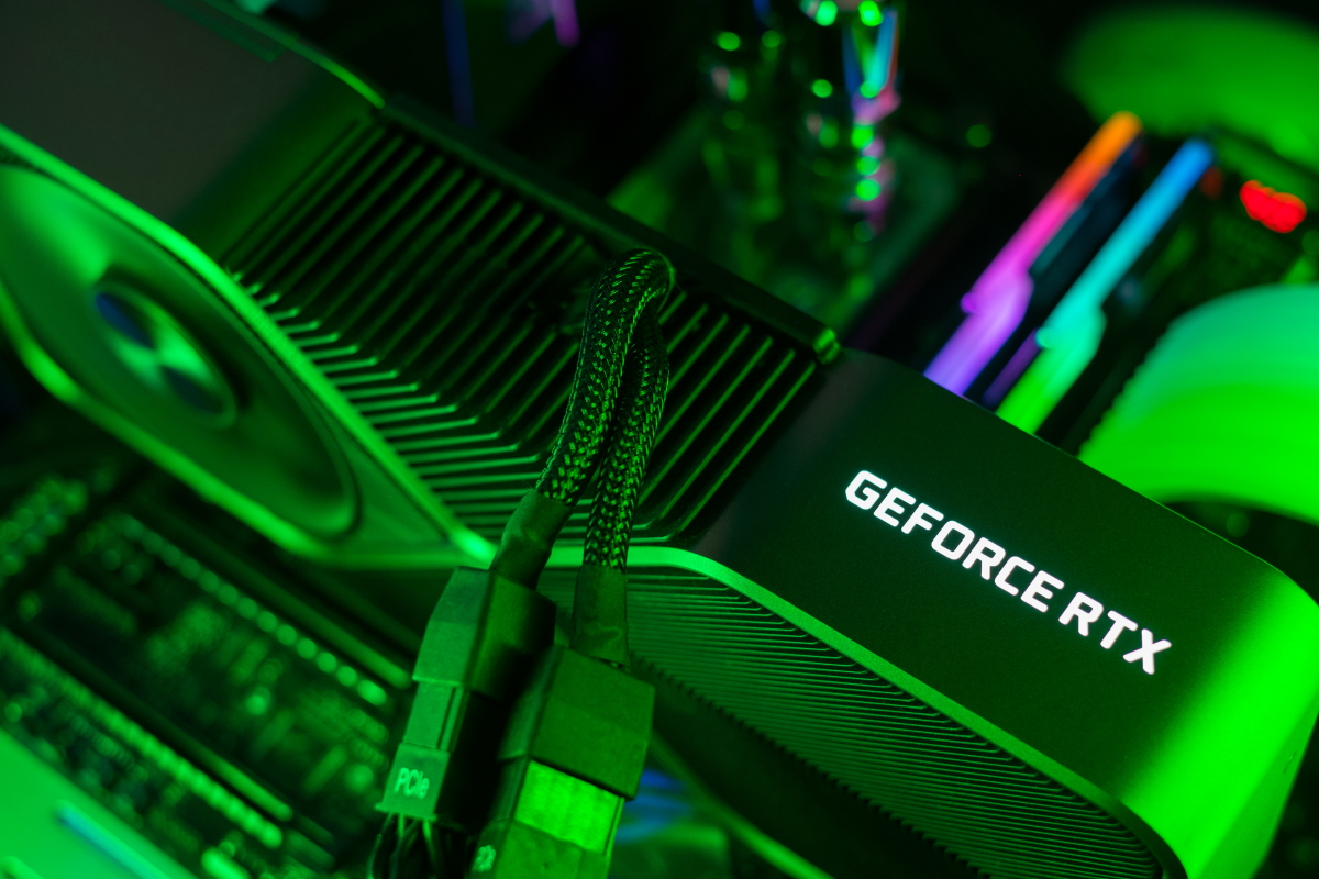 Karty graficzne NVIDIA GeForce RTX 40 z nową, szybszą datą premiery