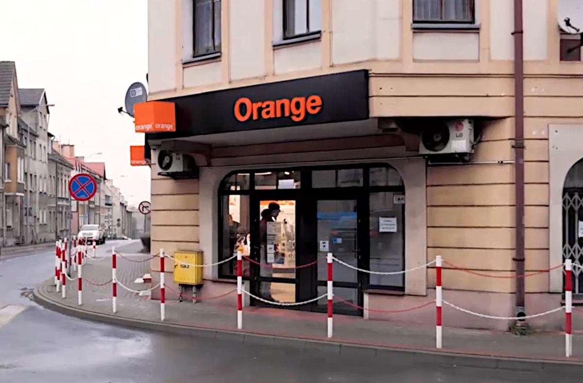 Orange dopali całe miasto. Pierwsza taka inwestycja w Polsce