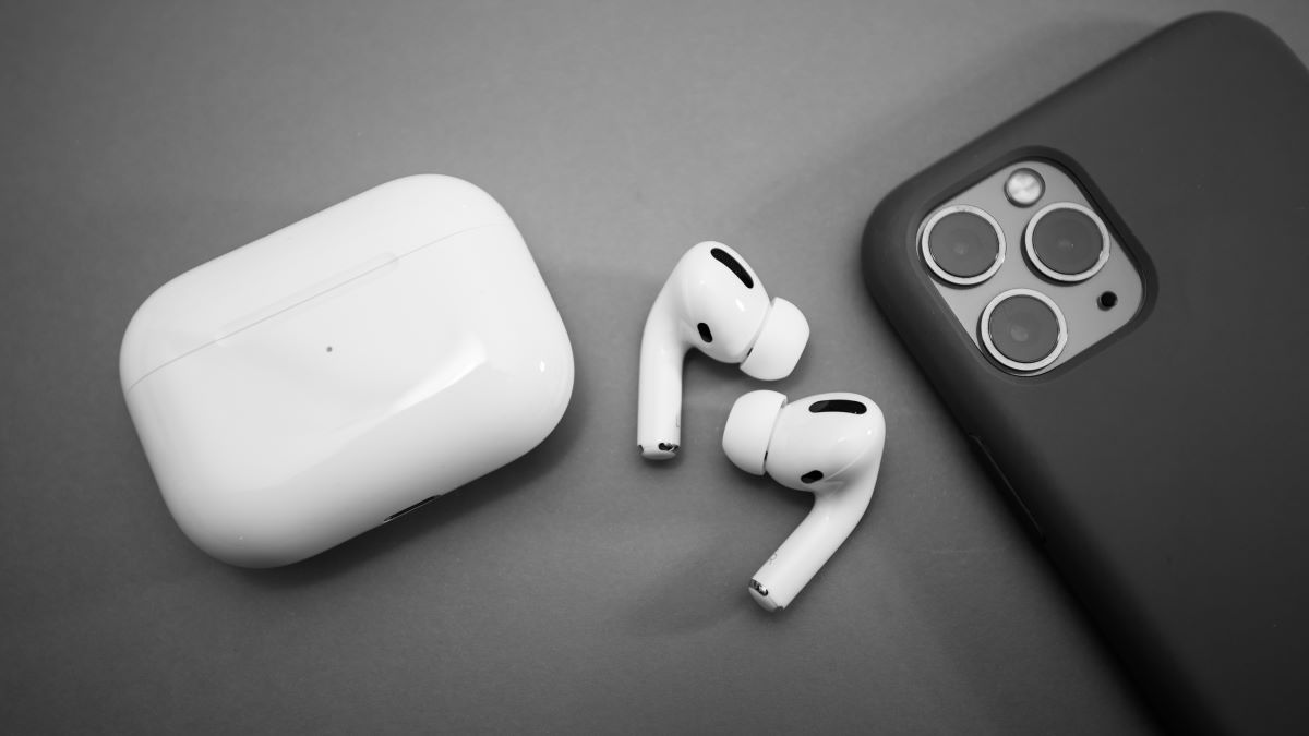 Apple planuje AirPods Lite, czyli tanie słuchawki dla sadowników