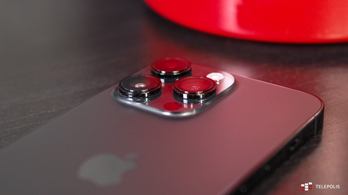 iPhone 15 Pro na renderach: cieńsze ramki, zaokrąglone krawędzie i USB-C