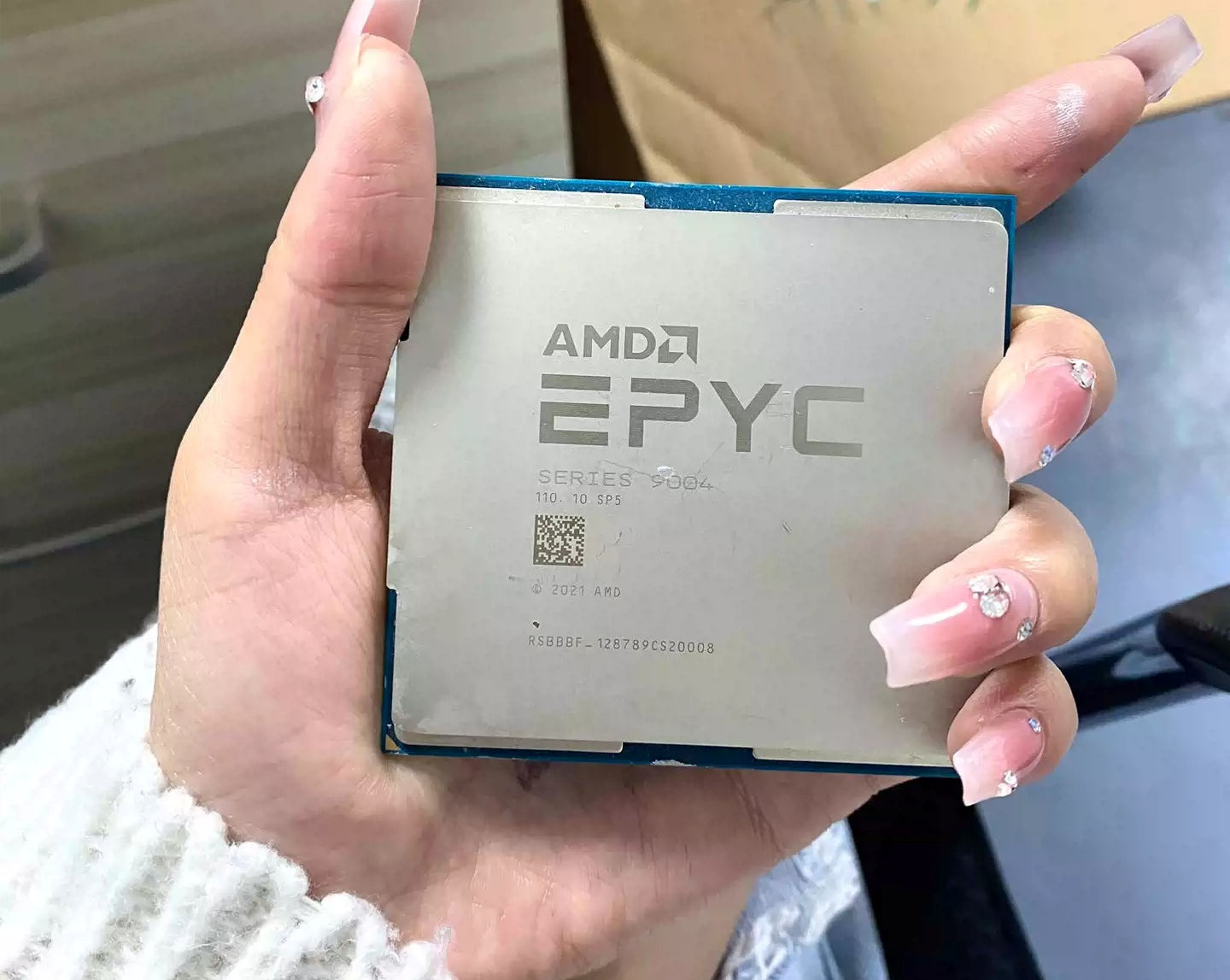 W Chinach pojawił się 96-rdzeniowy procesor AMD
