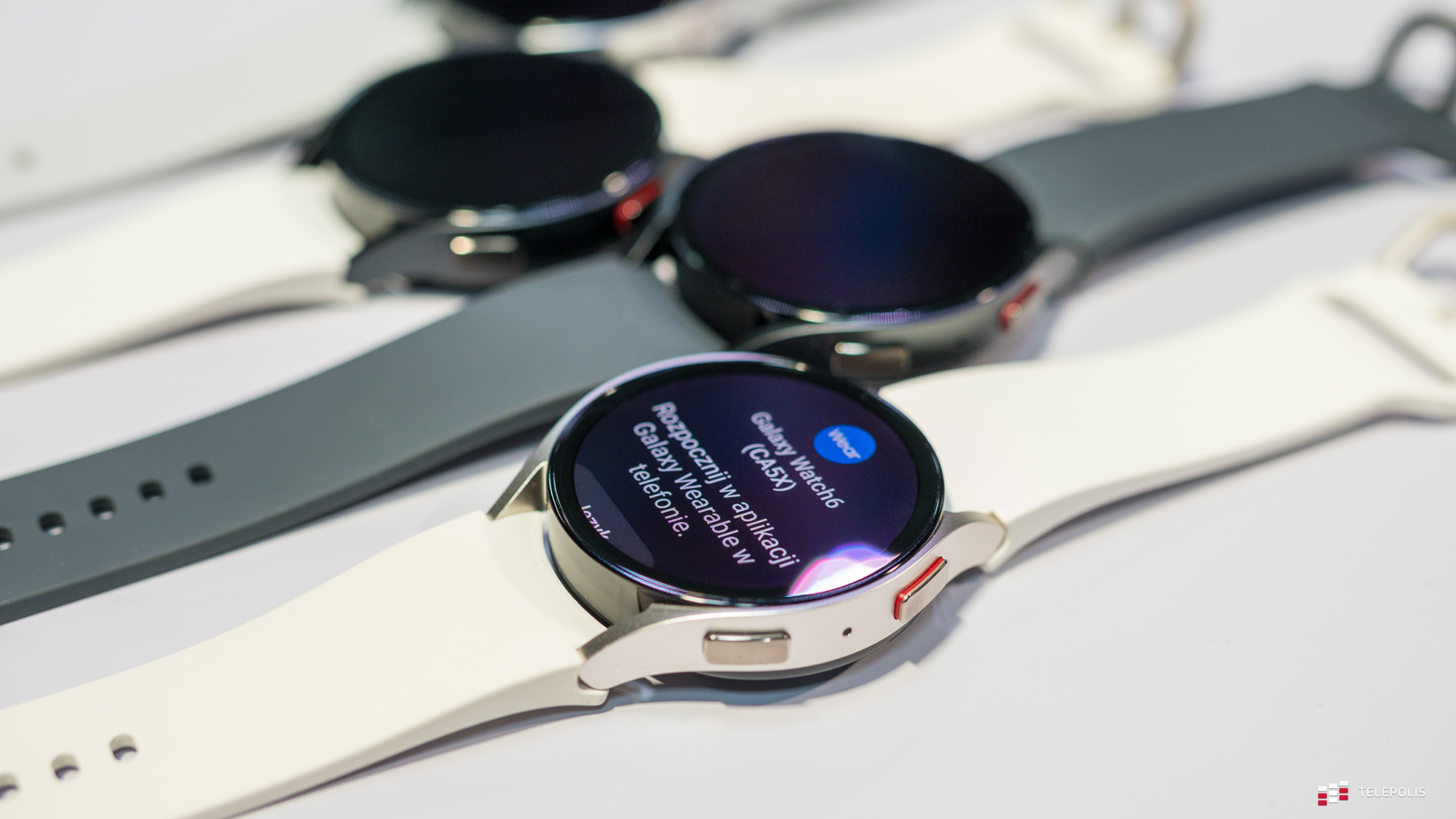 Zegarki Galaxy Watch 6 w różnych kolorach