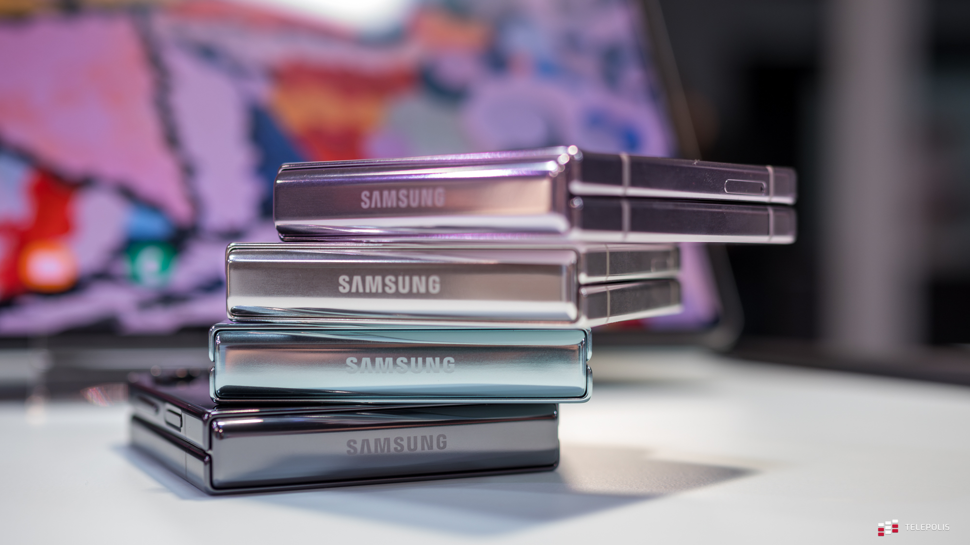 Samsung Glaaxy Z Flip5 w różnych kolorach