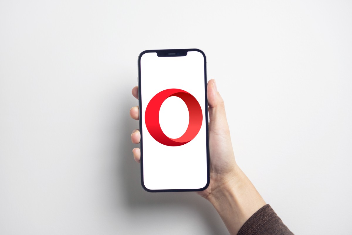 Opera wprowadza sztuczną inteligencję na iOS