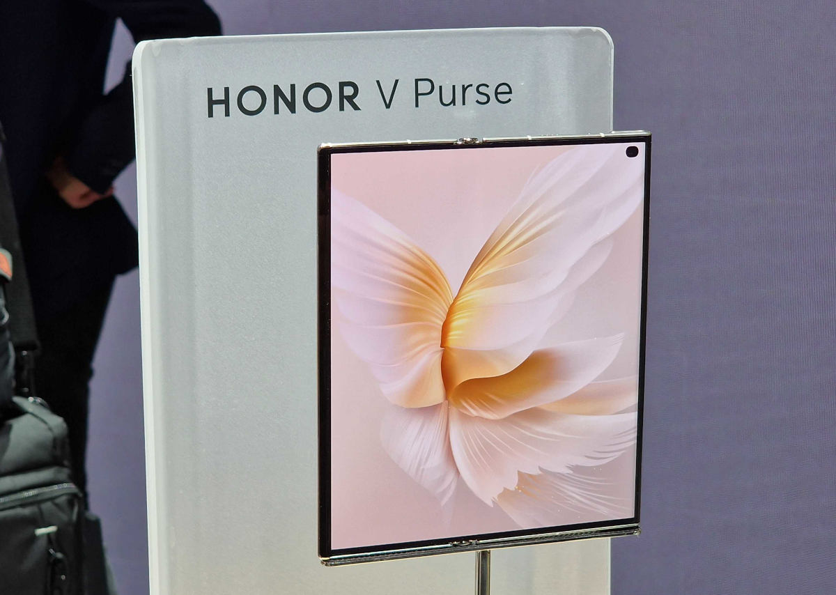 Telefon udający torebkę - Honor Magic V Purse na IFA 2023 - Tech