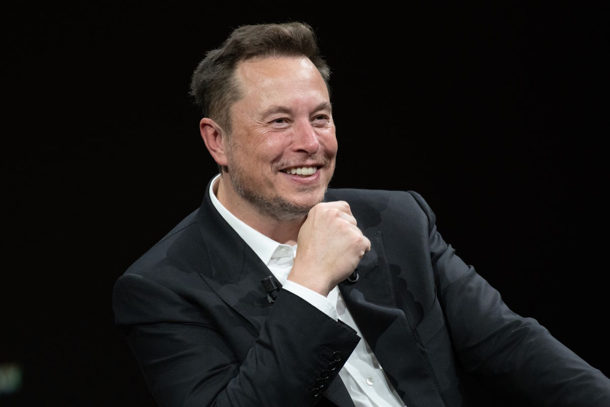 Elon Musk rozpoczyna testy na ludziach. Dostał zgodę