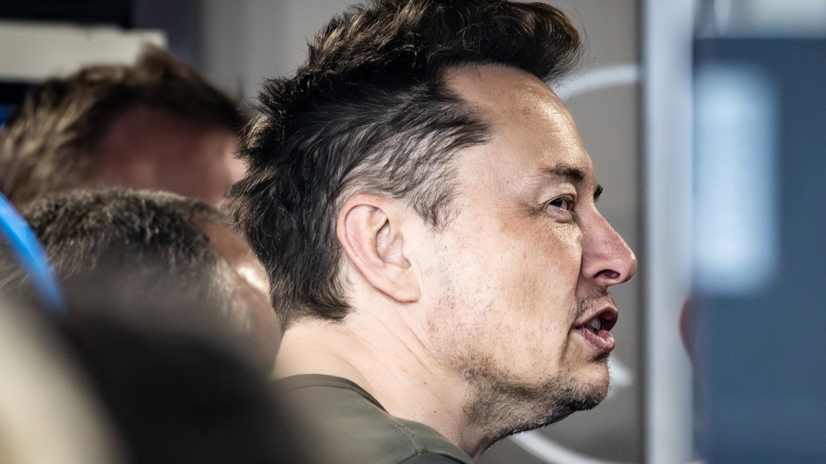 ChatGPT to przeżytek? Elon Musk wkracza z własnym AI