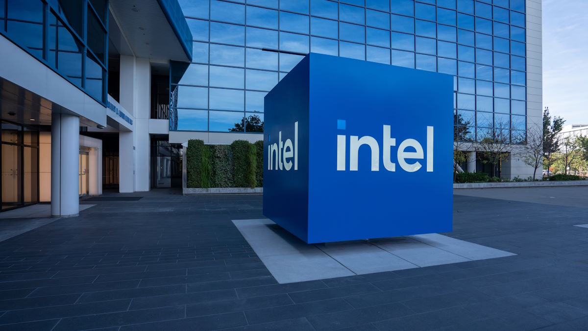 Intel składa obietnicę. Chodzi o procesory Panther Lake