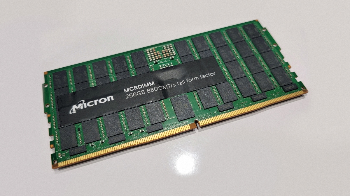 Micron pokazał pamięci MCRDIMM. Jest szybko i pojemnie