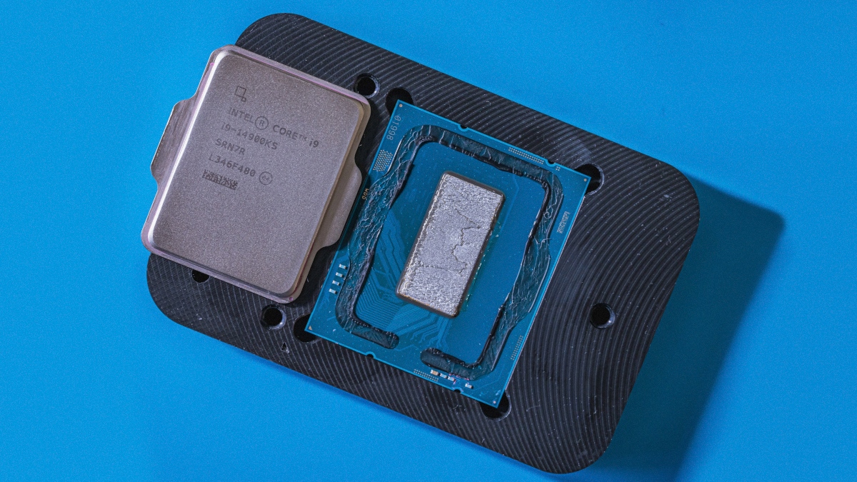 Intel Core i9-14900KS oskalpowany. Korzyści są spore